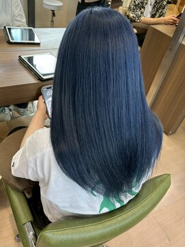 アウラ(AURA) 盛岡駅ブリーチカラーハイトーンカラー顔周りレイヤーカット◆