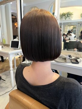 ロンドイディールバンダイ 新潟万代(Lond ideal) ぱつっとラインが可愛いミニボブ♪