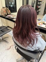 レヴィア(Revia)&nbsp;グレーカラー＆ファッションカラー　レッドピンク系カラー