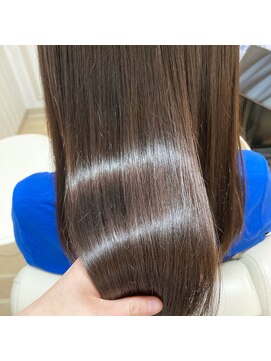 トゥーリ 二日市店(tuuli) ショートボブ　縮毛矯正　インナーカラー