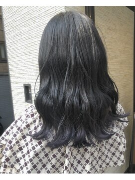 リブラン バイ ルッカ(Liburan by Lucca) 《ふわっと透明感！ブルーグラデーション》