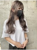 ハイライトベージュ　透明感カラー　ミルクティーベージュ　hiro