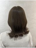 艶感たっぷりミディアムヘア