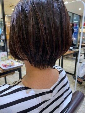 トレ(tre.) 甲子園口/髪質改善/白髪染め/ショート/酸性ストレート/美容室