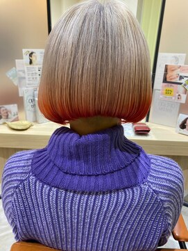 リモア(limore) ホワイト×オレンジ