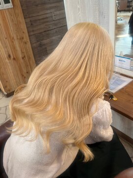 オアシス ガーデン 柏店(Oasis GaRDEN) ホワイトブロンド