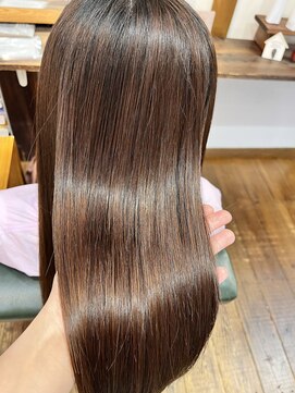 ル コワン ククー(Le coin coucou) 酸性ストレート