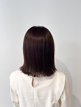 シェリッシュ ノース(Sheriche North) 伸ばしかけボブ×ツヤ感重視サンセットピンク