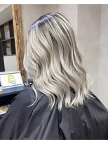 サニー 渋谷(SUNNY) バレイヤージュ、ハイライト、レイヤーロング、グレーベージュ