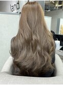 オリーブベージュ