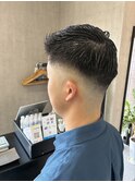 フェードカット　スキンフェード　刈り上げショート