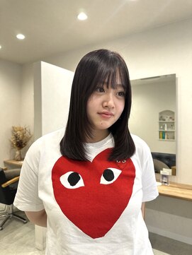 イロ(iro) 顔周りレイヤーカット