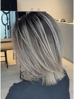 サロウィン 下北沢(SALOWIN)&nbsp;グレーベージュのシャドールーツ