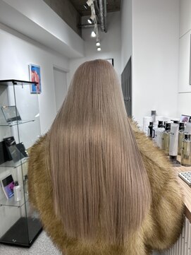 ペレ 渋谷(PELE) イメチェン/ピンクベージュ/アンブレラカラー/前髪/渋谷