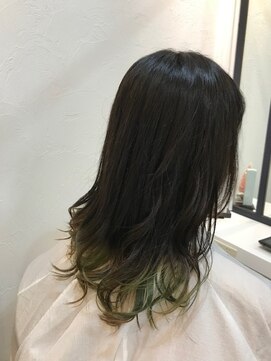 ヘアーアンドメイク アムール(hair&make Amour) レイヤースタイルでポイントカラー