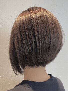 ゼストプラス(ZEST plus) クール前下がりボブ