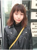 ピンクベージュ