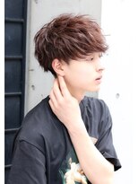 ネイビー(NAVY)&nbsp;フロント重め フェザーマッシュ 無造作スパイラルパーマ