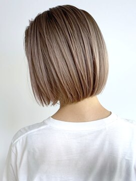 アイティー バイ アルバム 中野店(IT by ALBUM) ホワイトベージュ_ショコラベージュボブルフ_ba341122