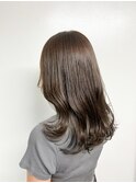 赤味を抑えたアッシュベージュ