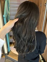 アヴァンス 天王寺店(AVANCE.) カーキグレージュ×透明感