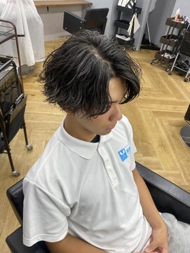 アレス バイ シカ 神戸三宮元町店(ALLES by Cica) 波巻きツイストスパイラルパーマツーブロック刈り上げ