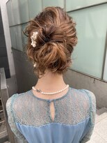 ティエラ 原宿 表参道(Tierra) 〈Tierra毛利仁美〉結婚式向け　ゆるふわシニオンヘア