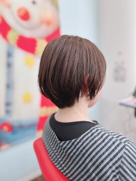 カラーズアンドロッソ(Colors&Rosso) 丸みショートボブ