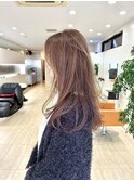 大人女性の軽めロング 春先取り明るめヘアカラー ライトブラウン
