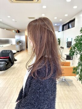 ディーコ(IDEEK) 大人女性の軽めロング 春先取り明るめヘアカラー ライトブラウン