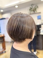 シュヴー 築地(CHEVEUX) 【築地】白髪ぼかし/明るい白髪染め/丸みショート/ショートボブ