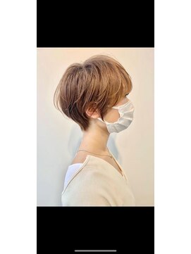 アルトル 池袋(altru) ふんわりショート