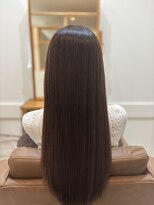 エフプラス(fplus)&nbsp;【髪質改善】頭皮からケアする、大人のまとまり髪【H00052】