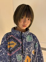 スニップス ダズ(SNIPS DOES)&nbsp;コントラストカラーの効いたシャギータッチのレイヤーショート