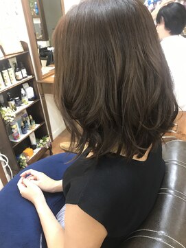 ヘアーアンドネイル ピーファイブ(hair&nail P five) 前下がりロブ