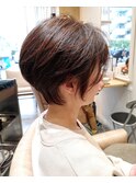 ショートボブ×ブラウンベージュ_TREAT妙典