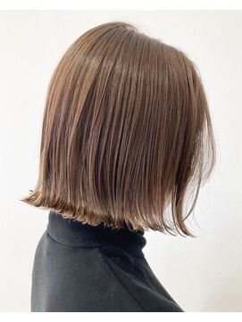 ヘッズ 本八幡店(HEADS) 外ハネボブセクションカラーペールベージュグラデーションカラー