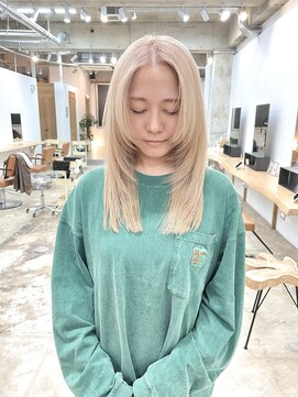 カシェル(cashel kishaba) ホワイトベージュ×レイヤー