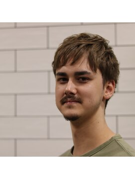 ニューオールド 三軒茶屋(NEW OLD) 外国人風ハイトーンショート