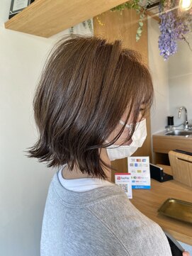 カッツ 駅家店(CUT S) 軽め切りっぱなしボブ