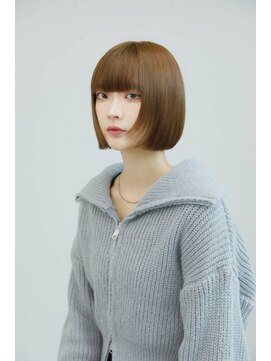 アルテペロ(arte pelo) 切りっぱなしのミニボブ/顔周りレイヤー