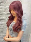 ピンクベージュ