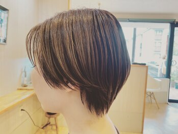 ナッツ(NUTS)の写真/クールでオシャレなショートスタイルもNUTSの人気メニュー！あなたに似合うスタイルを創り上げます。