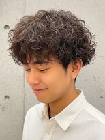 トゥルートラスト オムオム 甲府和戸(True Trust HOMME HOMME)&nbsp;メンズ おしゃれな大人のカーリーヘア プードルパーマ