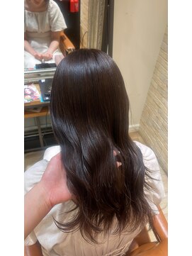 ダークブラウン