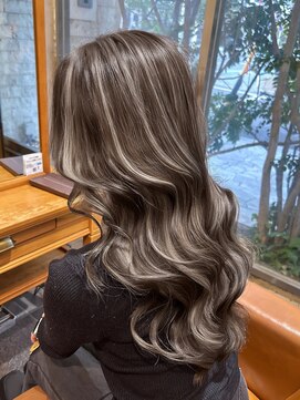 ヴォアソルヂェガーデン(Voasorte GARDEN) 【Voasorte  GARDEN】ハイライトカラー☆