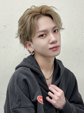 アーリー(Ali'i) フェザーショート/ベージュカラー