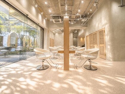 ティファ 大宮(Tiffa)の写真