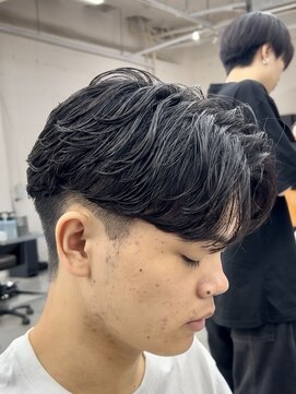 グロップ 町田(GLOP) 爽やかでモテるメンズフェザーパーマ