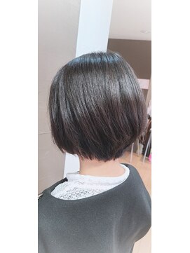 レリビー アウラ(LELiBE_'aula) ショートヘアー
